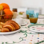 Liola' Bed and breakfast 3*