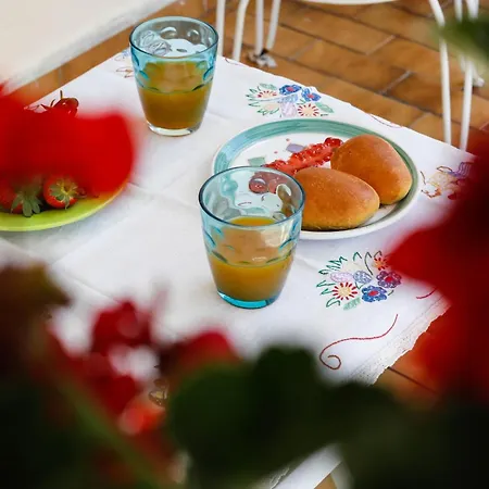 Liola' Bed & Breakfast